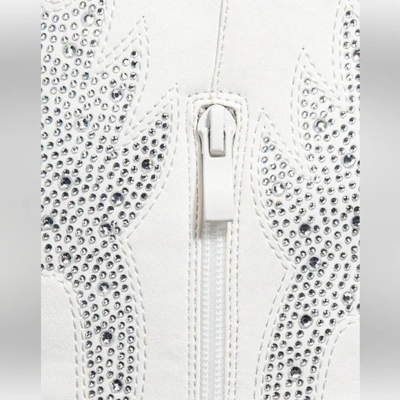 Western White Rhiestone Decor Fashion Boots - Picture 5 of 6